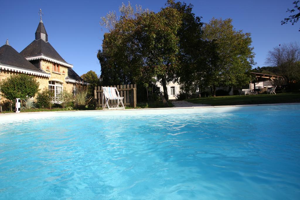Maison D'Hotes Lassaubatju Hontanx Bagian luar foto