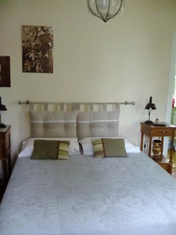 Maison D'Hotes Lassaubatju Hontanx Bagian luar foto